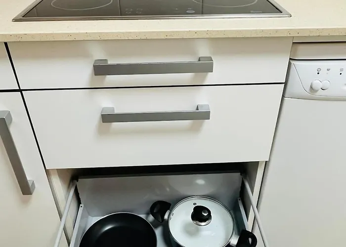 En Comillas-garden In شقة