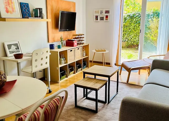 En Comillas-garden In كوميلاس