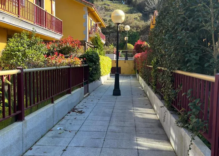 En Comillas-garden In Apartment *