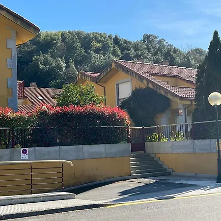 Apartman En Comillas-garden In